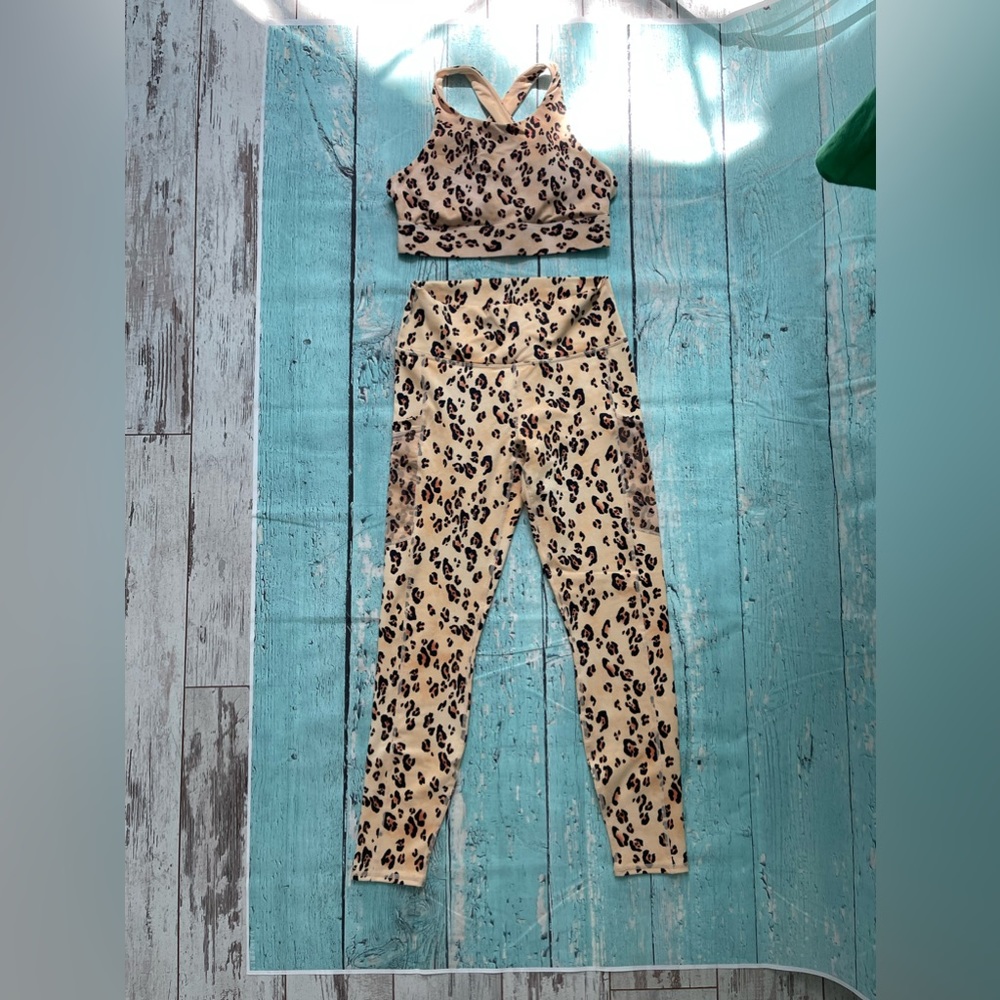 Fabletics workout outfit